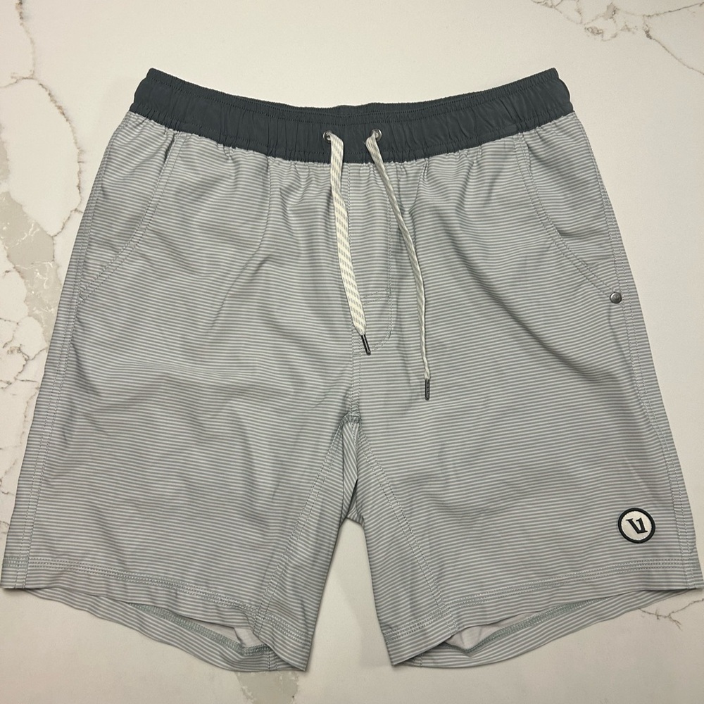 Vuori 7” Short w Liner